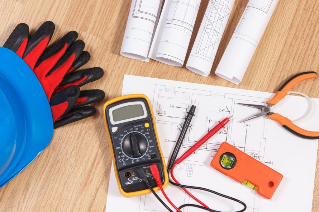 Electrical drawings, multimeter for measurement in electrical installation